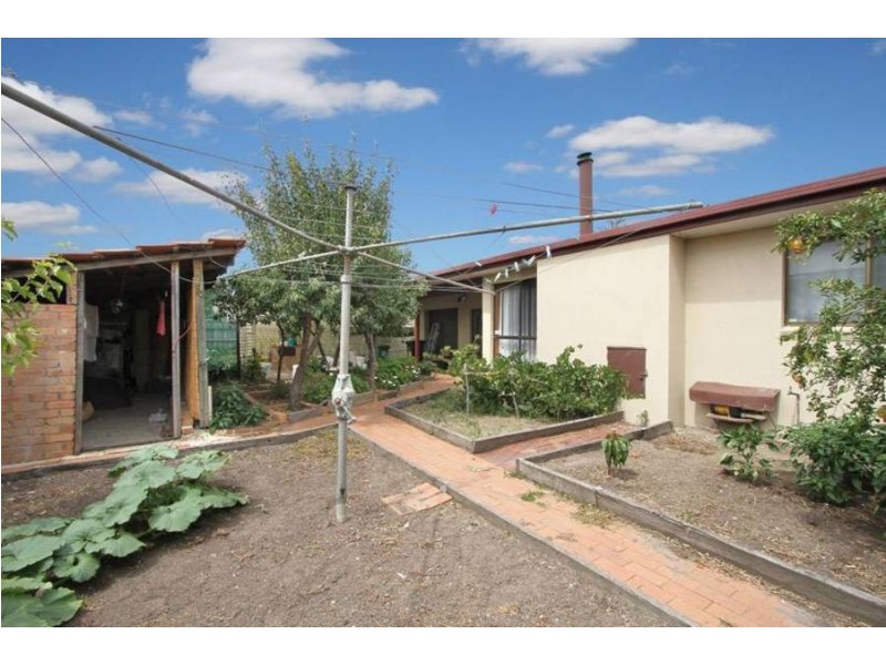 20 GOSFORD CRESCENT, Broadmeadows VIC 3047