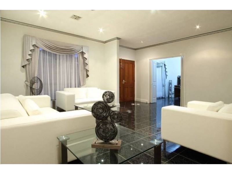 25 Paroo Avenue, Roxburgh Park VIC 3064