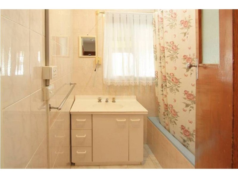 22 Morwell Crescent, Dallas VIC 3047