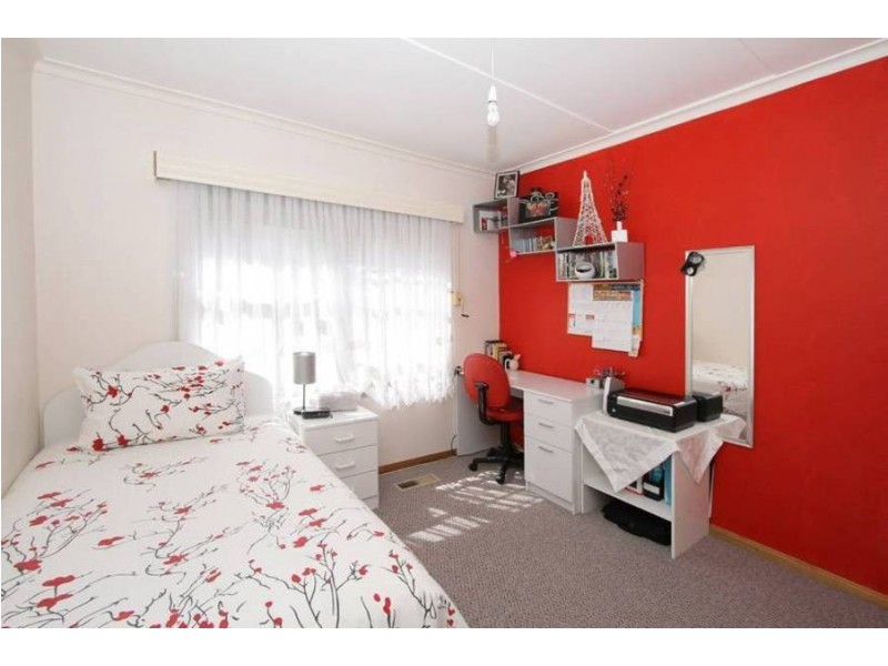 22 Morwell Crescent, Dallas VIC 3047