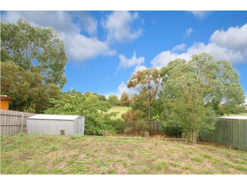 34 Magnolia Boulvard, Meadow Heights VIC 3048