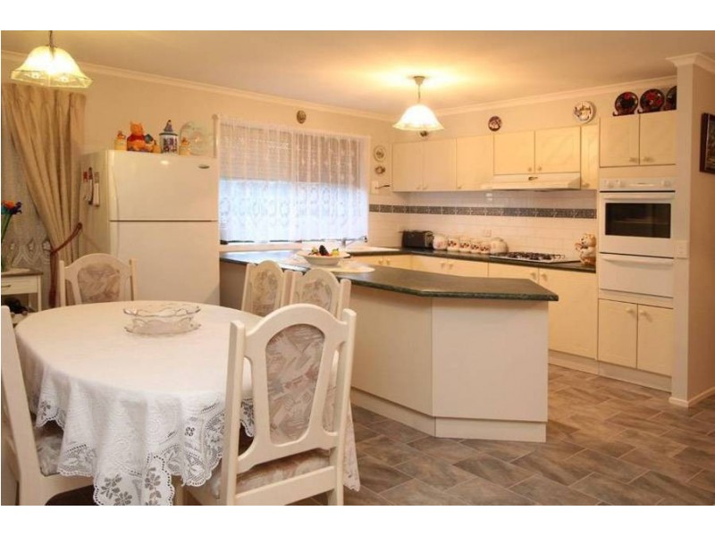 8 Merrigan Court, Roxburgh Park VIC 3064