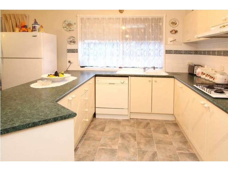 8 Merrigan Court, Roxburgh Park VIC 3064