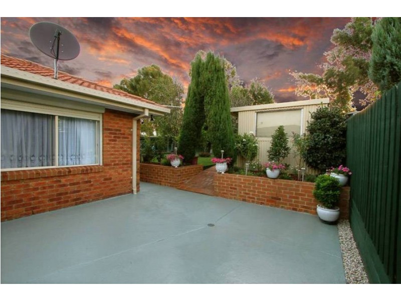 8 Merrigan Court, Roxburgh Park VIC 3064