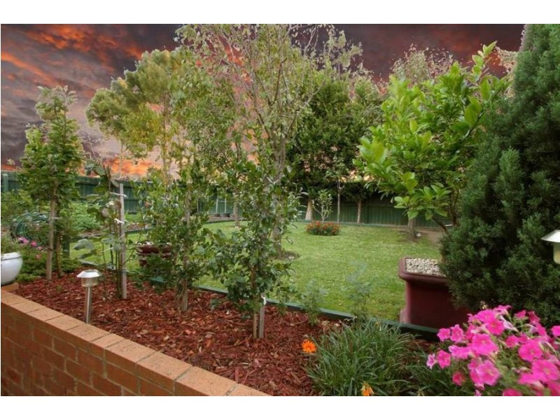 8 Merrigan Court, Roxburgh Park VIC 3064