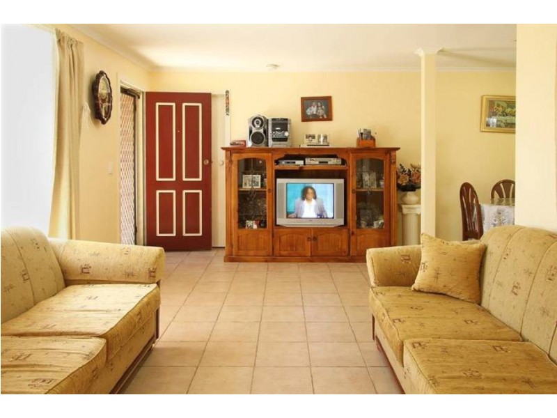 7B Rokewood Crescent, Meadow Heights VIC 3048