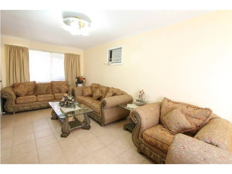 7B Rokewood Crescent, Meadow Heights VIC 3048