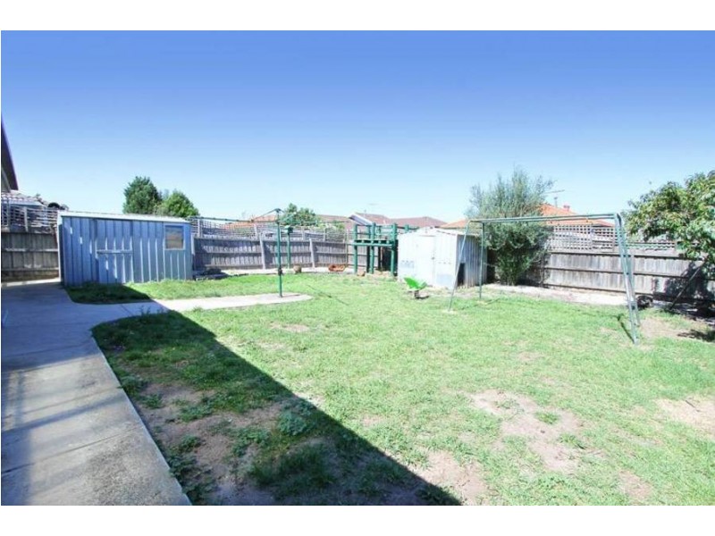 7B Rokewood Crescent, Meadow Heights VIC 3048