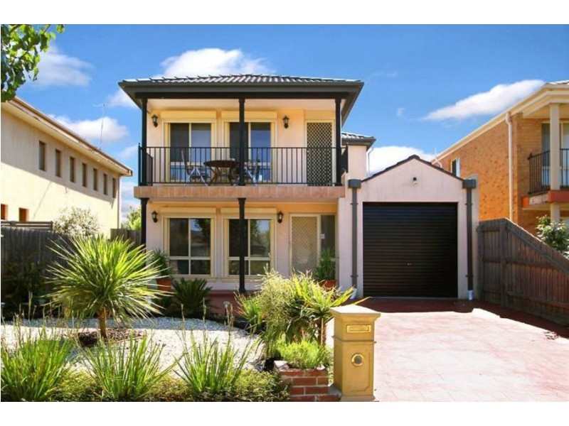 24 Rhine Drive, Roxburgh Park VIC 3064