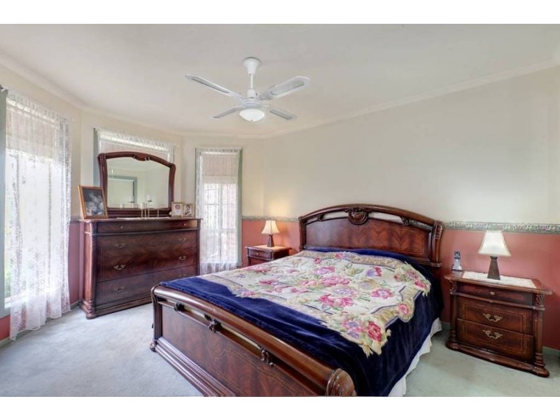 51 Rearden Crescent, Roxburgh Park VIC 3064