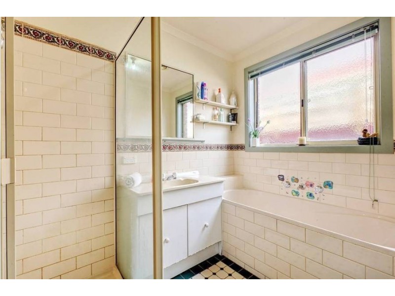 51 Rearden Crescent, Roxburgh Park VIC 3064