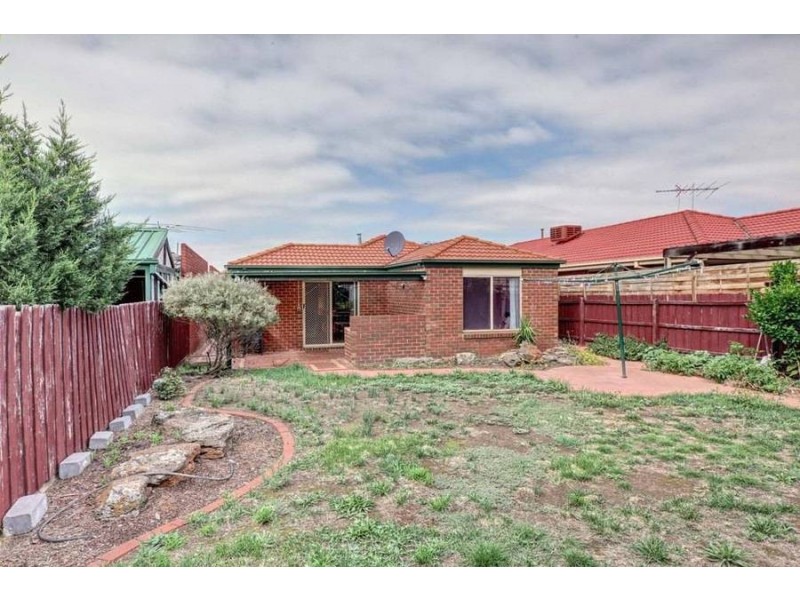 51 Rearden Crescent, Roxburgh Park VIC 3064