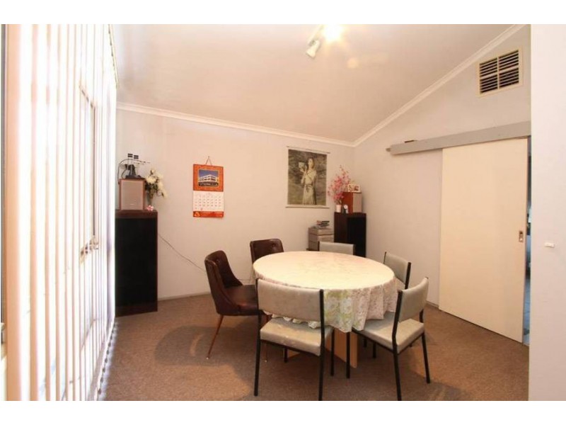 1 Dakara Close, Meadow Heights VIC 3048