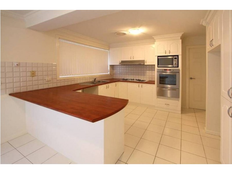 10 Elgata Close, Meadow Heights VIC 3048