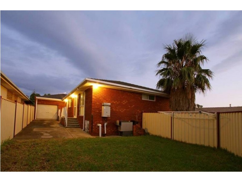 10 Elgata Close, Meadow Heights VIC 3048