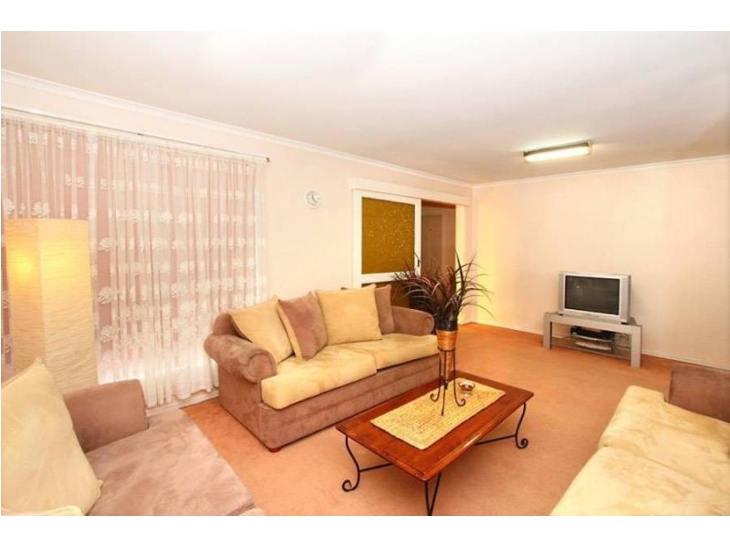 1/4 Appin Street, Meadow Heights VIC 3048