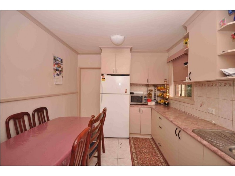 138 DALLAS DRIVE, Dallas VIC 3047