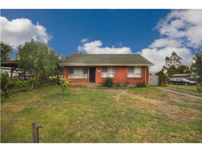 138 DALLAS DRIVE, Dallas VIC 3047