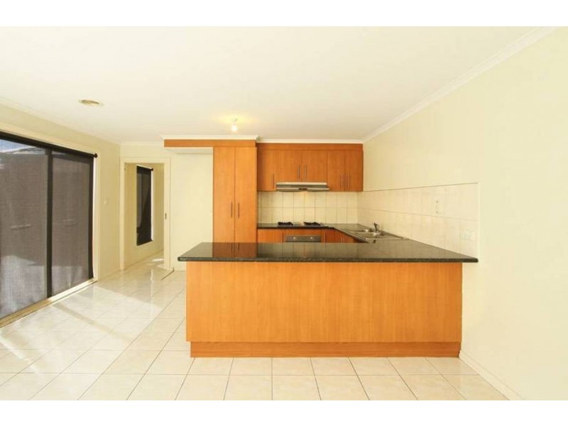 9 Severn Court, Roxburgh Park VIC 3064