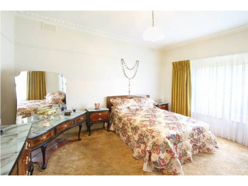 126 Middle Street, Hadfield VIC 3046