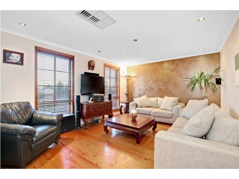 145 Lightwood Crescent, Meadow Heights VIC 3048