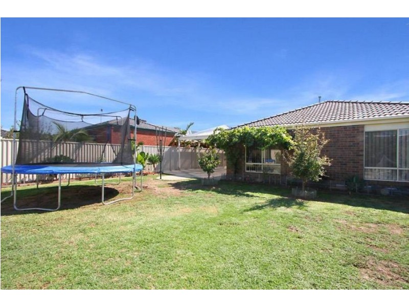 12 Congo Court, Roxburgh Park VIC 3064