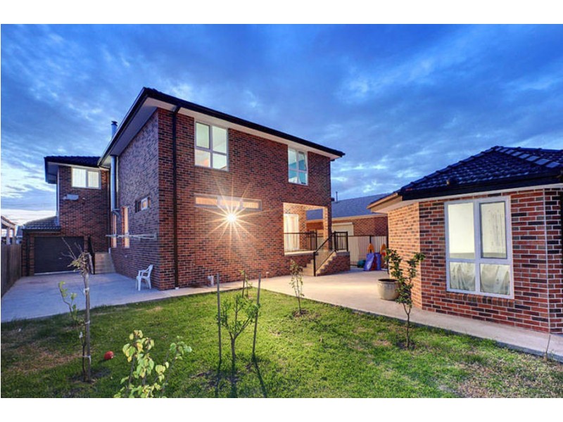 18 Morwell Crescent, Dallas VIC 3047