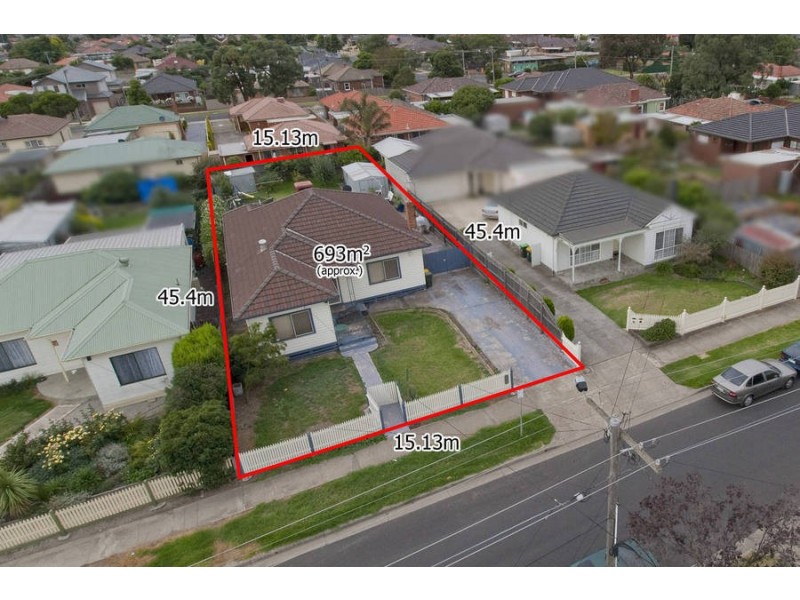 4 Eileen Street, Hadfield VIC 3046