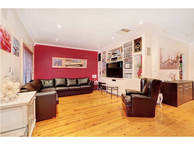 4 Eileen Street, Hadfield VIC 3046