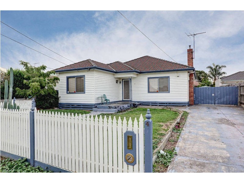 4 Eileen Street, Hadfield VIC 3046