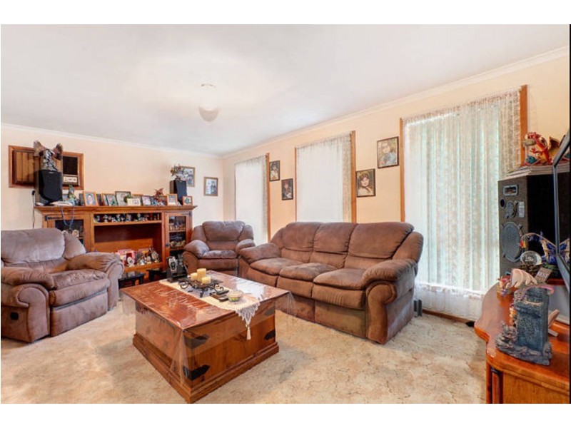 6 Elgata Close, Meadow Heights VIC 3048