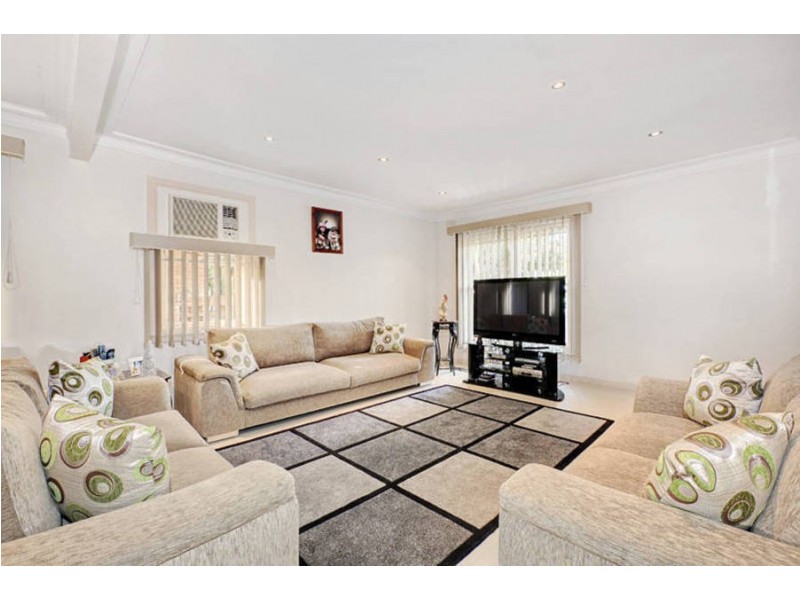 1029 Pascoe Vale Road, Jacana VIC 3047