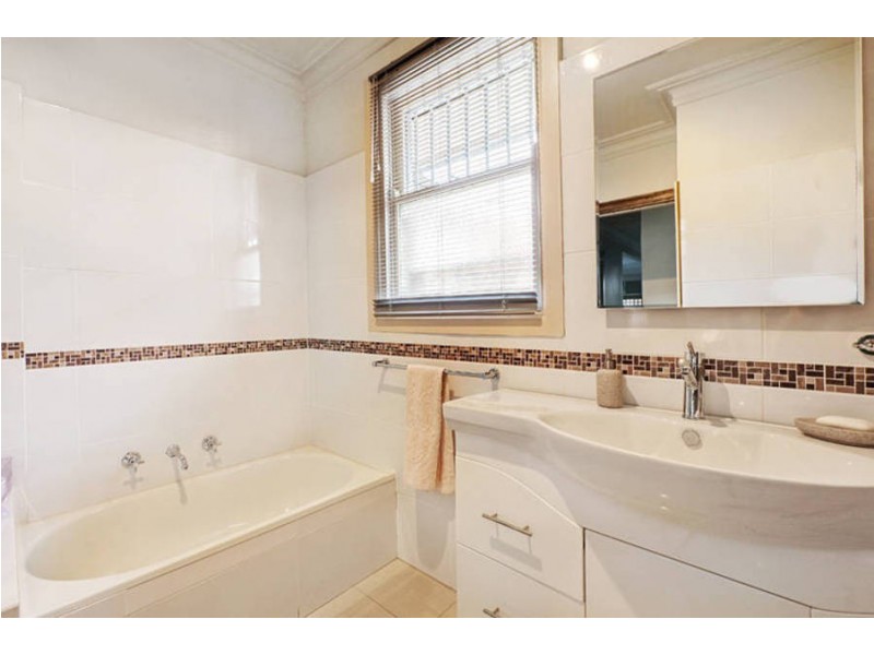 1029 Pascoe Vale Road, Jacana VIC 3047