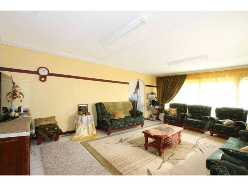 10 Boort Street, Dallas VIC 3047