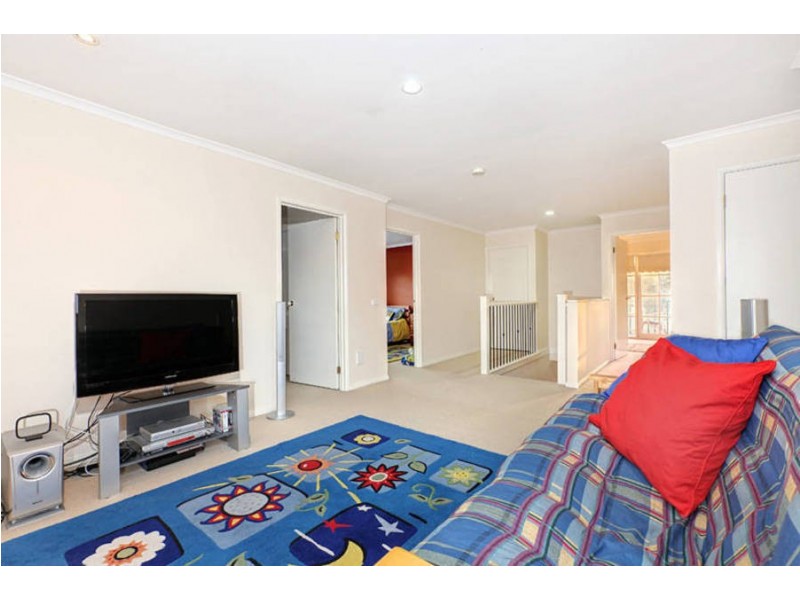 10 Boyden Square, Roxburgh Park VIC 3064