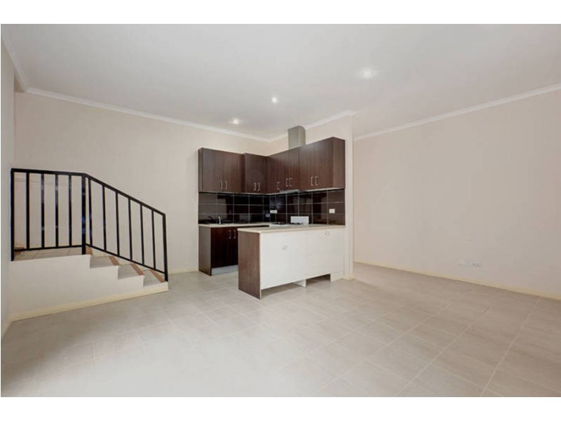 8 Kingdom Court, Roxburgh Park VIC 3064