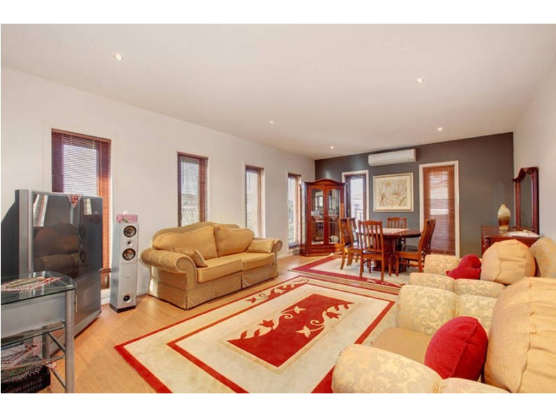 1 Barmah Grange, Greenvale VIC 3059