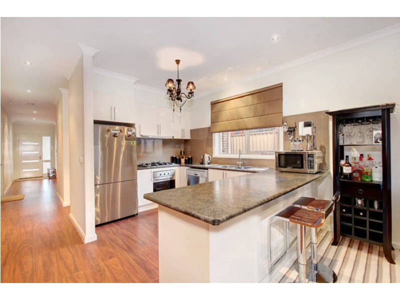 3 Flowerdale Crescent, Roxburgh Park VIC 3064