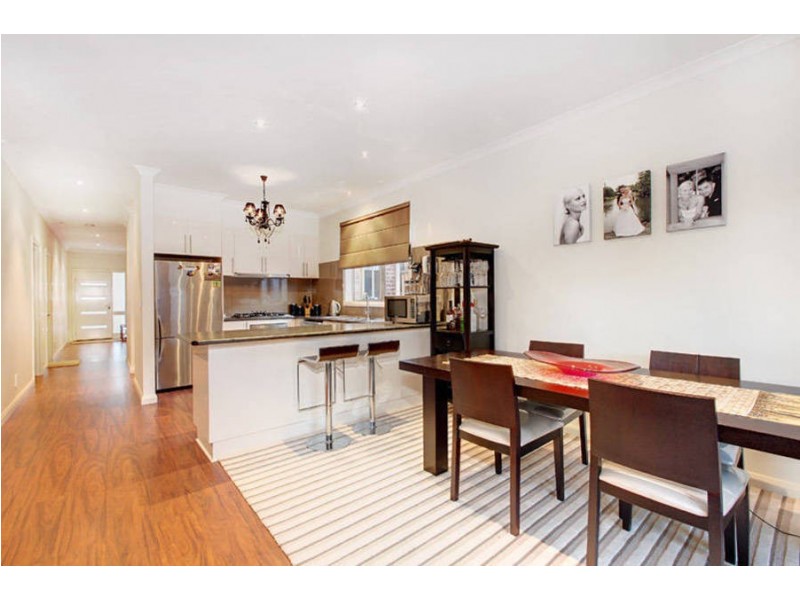 3 Flowerdale Crescent, Roxburgh Park VIC 3064