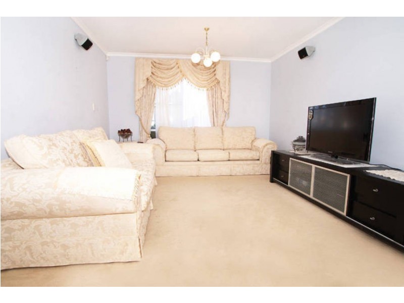 7 Fumina Court, Meadow Heights VIC 3048