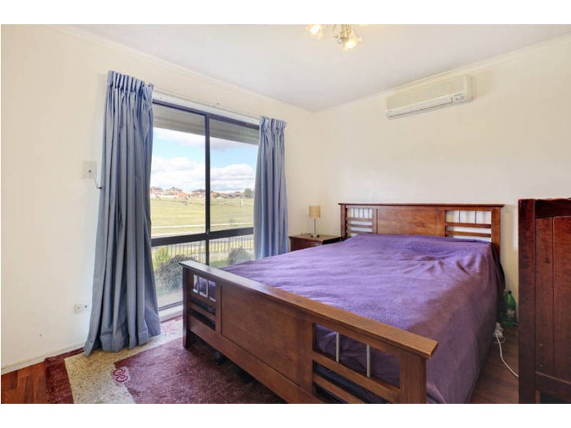 2 Banksia Place, Meadow Heights VIC 3048
