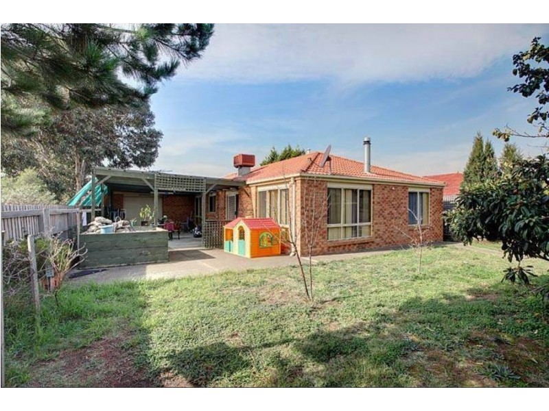 11 Bignell Court, Roxburgh Park VIC 3064