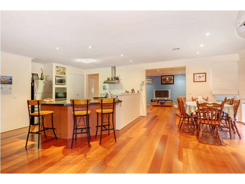 18 Stranraer Close, Greenvale VIC 3059