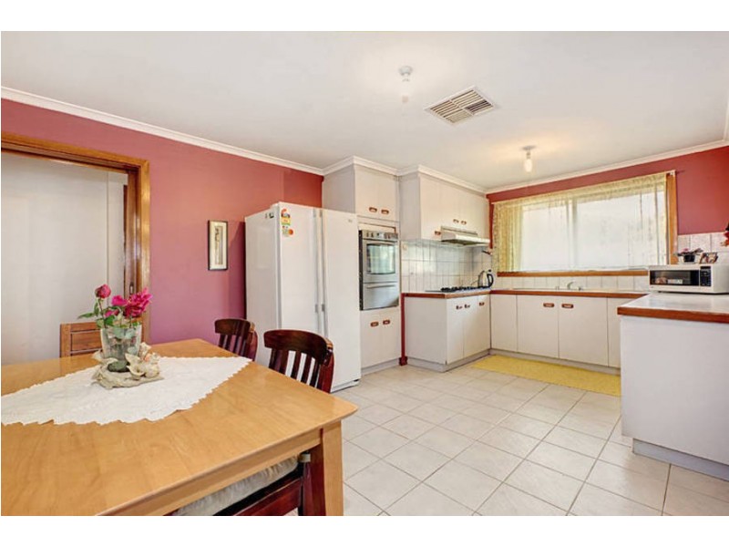 1/15 Dakara Court, Meadow Heights VIC 3048