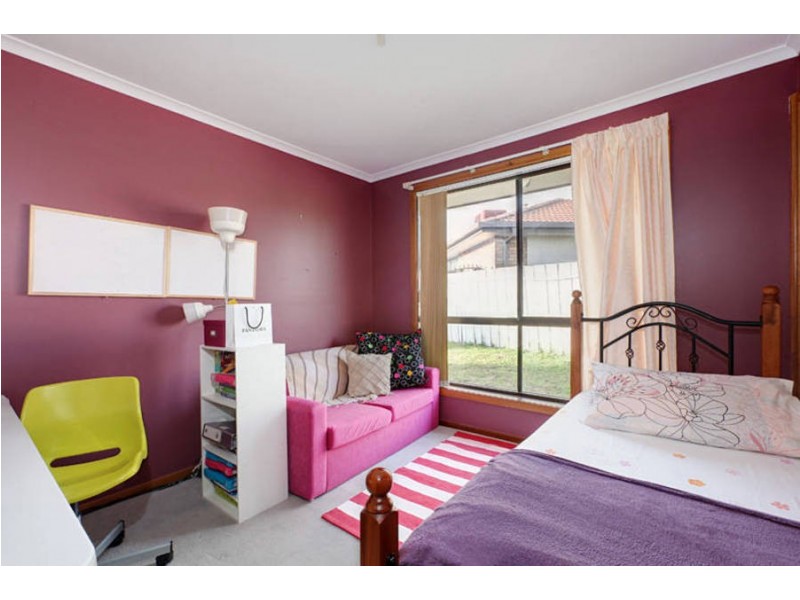 1/15 Dakara Court, Meadow Heights VIC 3048