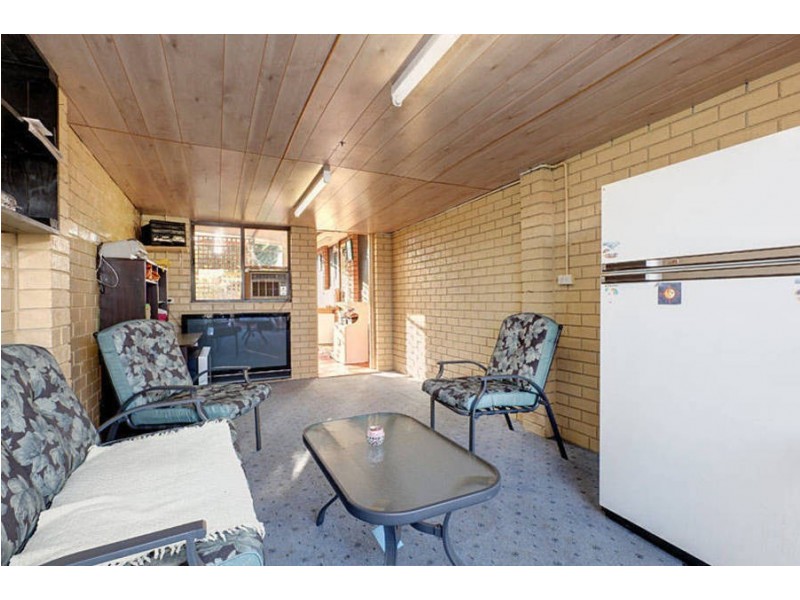 1/15 Dakara Court, Meadow Heights VIC 3048