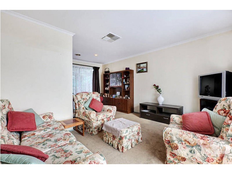 4 Wirilda Court, Meadow Heights VIC 3048