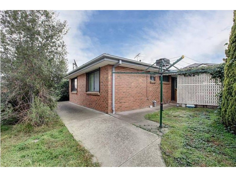 4 Wirilda Court, Meadow Heights VIC 3048