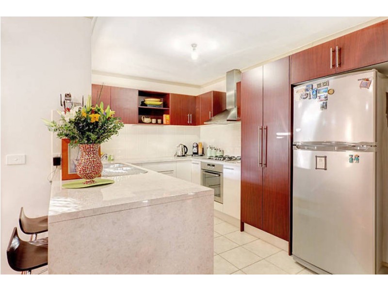 13 Hammond Place, Roxburgh Park VIC 3064