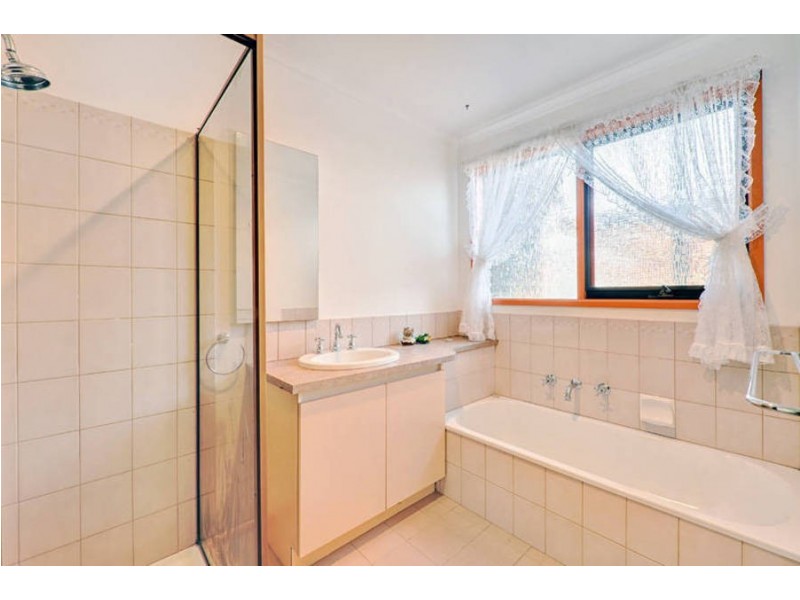 13 Thistle Court, Meadow Heights VIC 3048